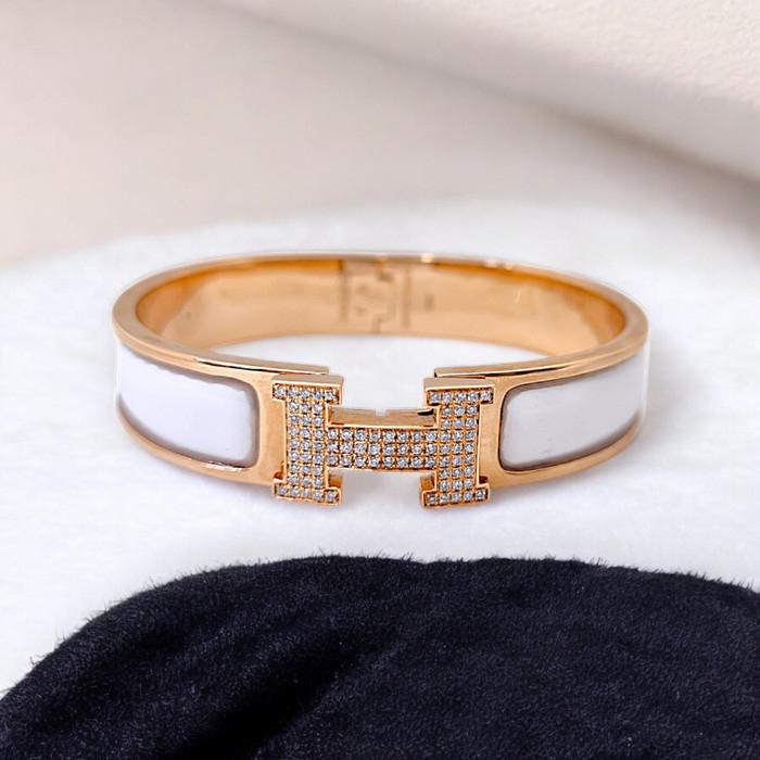 Clic H Bangle / Diamond Jewelry