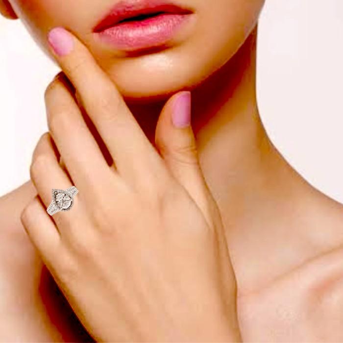Pearshape esperanza Diamond Ring 18 K white gold Diamond Jewelry