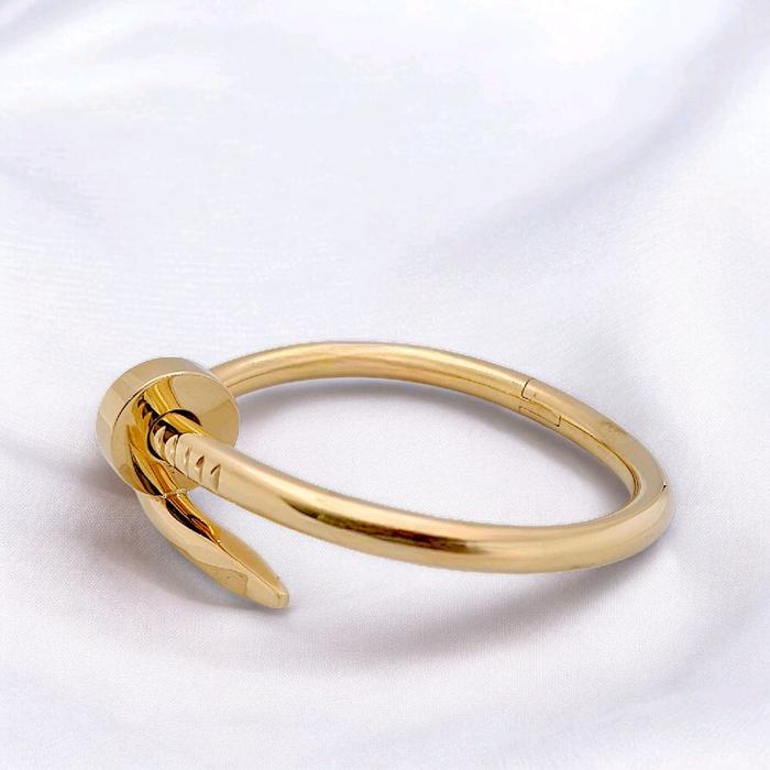 Juste Un Clou Bangle 18K / Diamond Jewelry