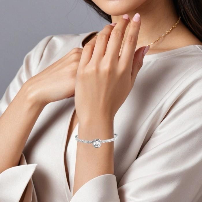 Baguette Diamond Bangle 18K Diamond Jewelry-1GBKV11300WP