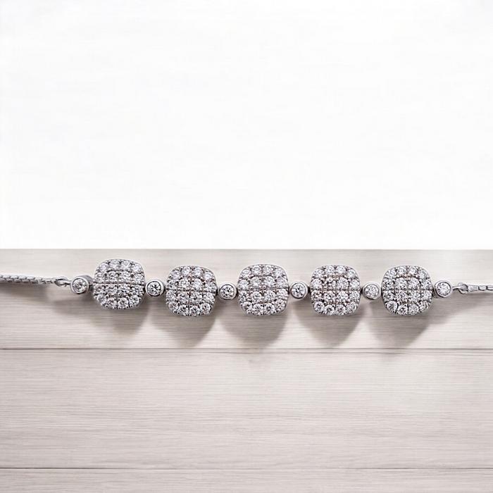 Cushion Diamond Bracelet 18K / Diamond Jewelry