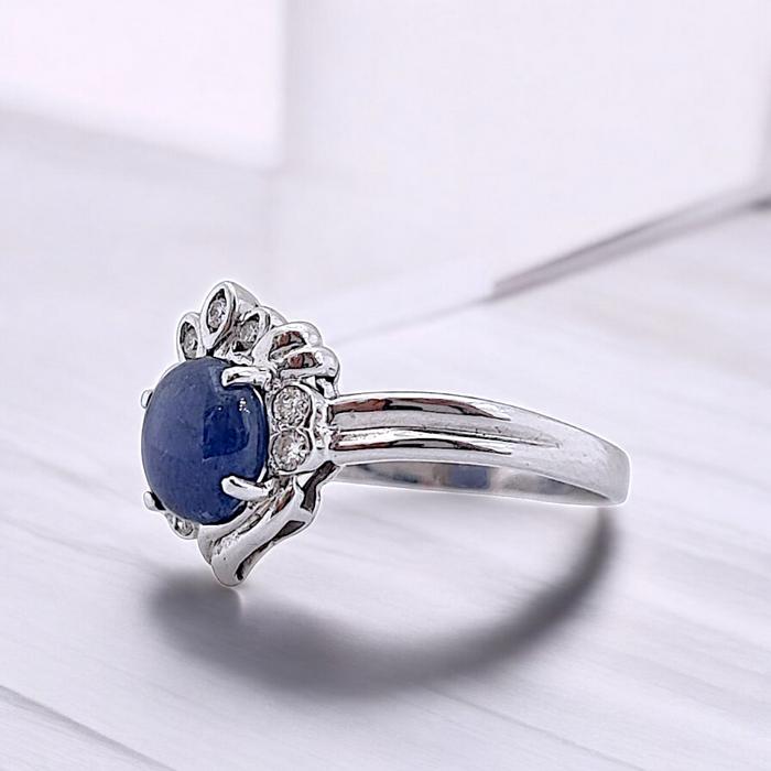 Blue Sapphire Diamond Ring 18K / Diamond Jewelry