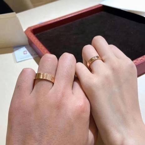 Cincin emas 18k love ring gold crt-Diamond Jewelry