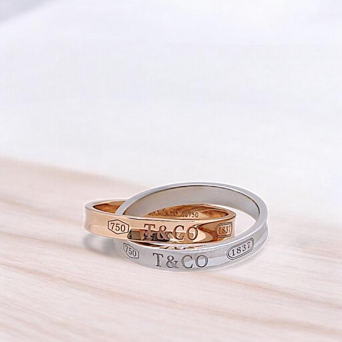 Interlocking trinity Ring 18K / Diamond Jewelry