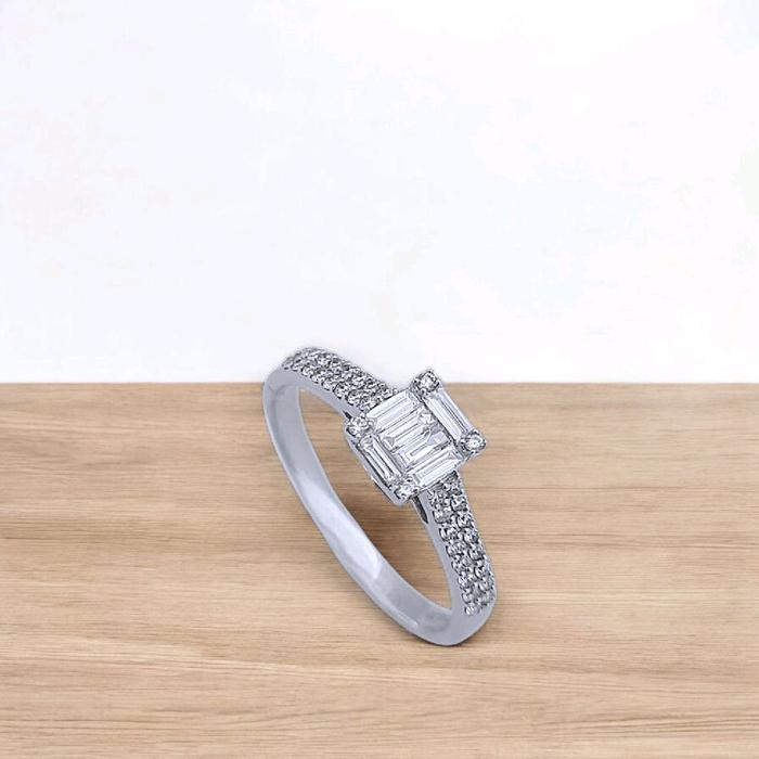 Baguette Diamond Ring 18K / Diamond Jewelry