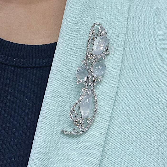 Leaf magonite diamond Diamond Brooch 18K / Diamond Jewelry/ Bros magonite berlian