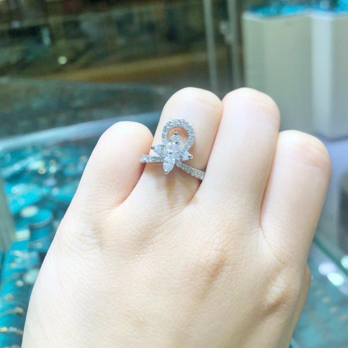 Cincin bunga berlian 18k diamond jewelry