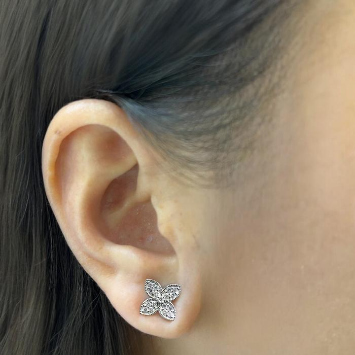 Clover Flower Diamond Earring / Anting clover 18K / Diamond Jewelry