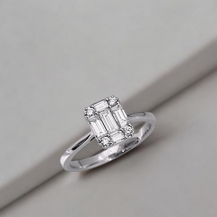 Emerald Diamond Ring / Diamond Jewelry