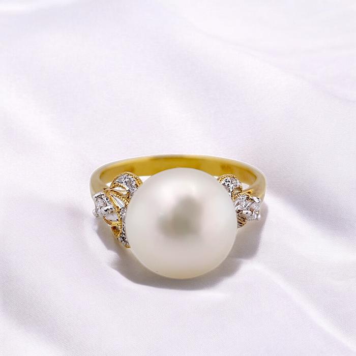 Pearl Diamond Ring 18K / Diamond Jewelry