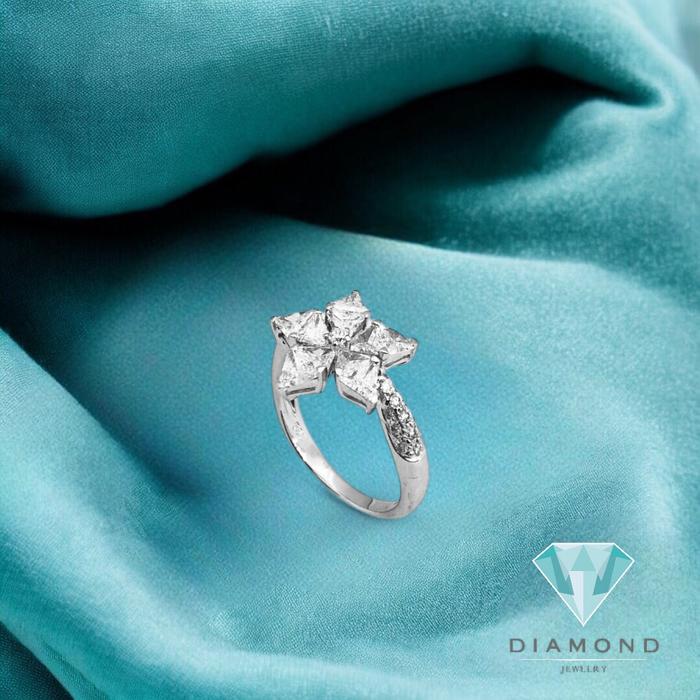 Flower Diamond Ring/Cincin Berlian Bunga18K Diamond Jewelry
