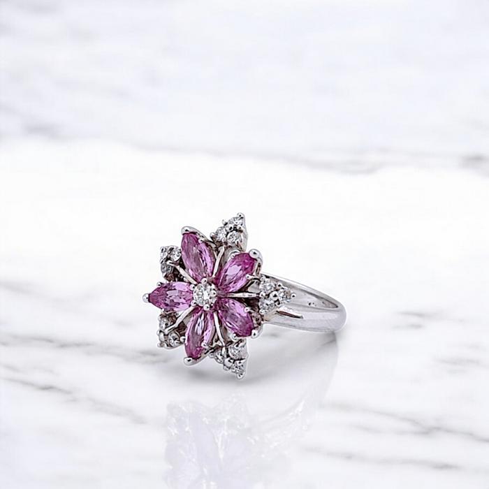 Flower Diamond Ring 18K / Diamond Jewelry