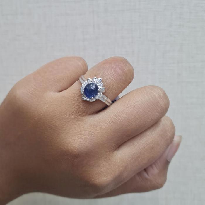 Blue Sapphire Diamond Ring 18K / Diamond Jewelry
