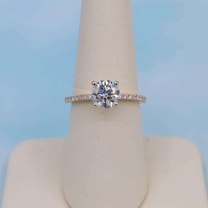 Cincin emas putih asli 18 krt swarozki Diamond Jewelry size(7-10)