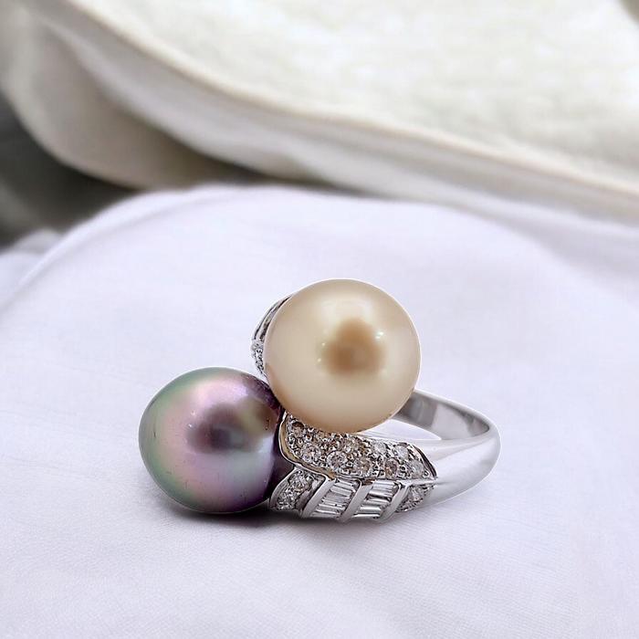 Double Color Tahiti Pearl Diamond Ring 18K / cincin mutiara duo color berlian hitam kuningDiamond Jewelry