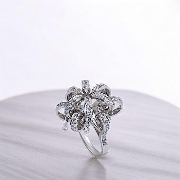 Flower Diamond Ring 18K / Diamond Jewelry