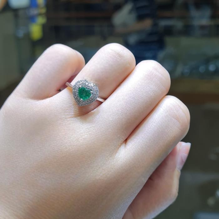 Love Emerald Ring / Cincin Emerald Berlian / Diamond Jewelry