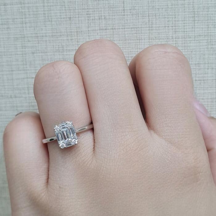 Emerald Diamond Ring / Diamond Jewelry