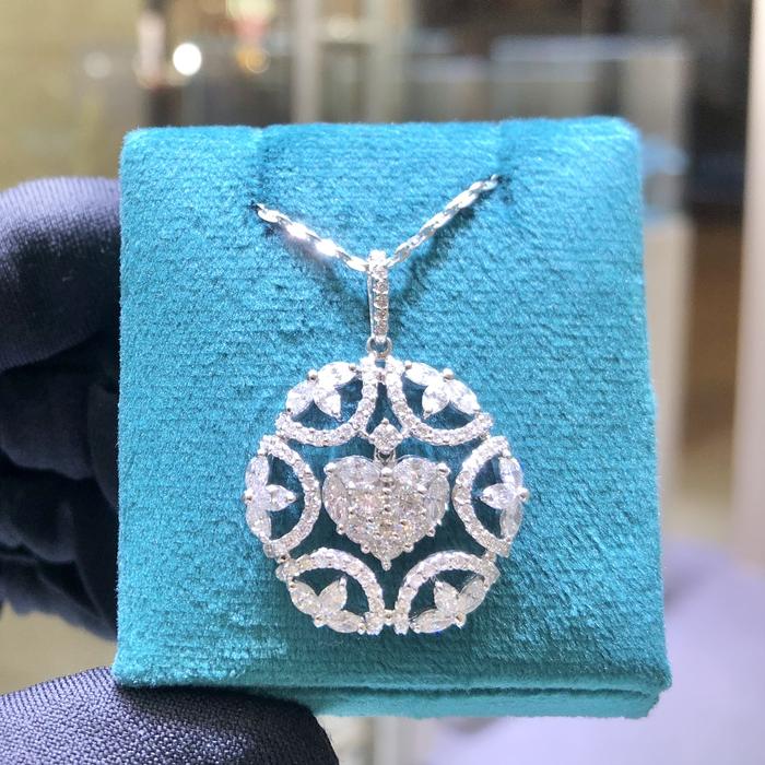 Bunga Love Berlian Diamond Jewelry