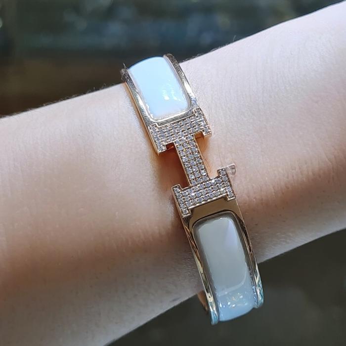 Clic H Bangle / Diamond Jewelry