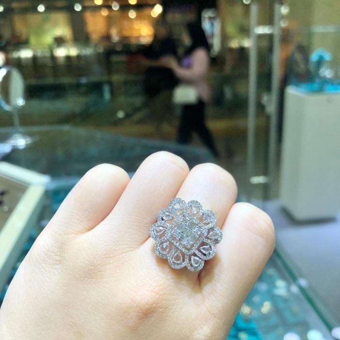 Cincin berlian bunga baguette rose bunga /diamond ring flower baguette 18k-- Diamond Jewelry