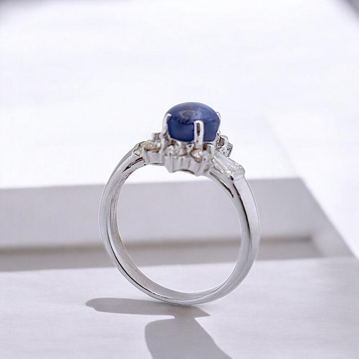 Blue Sapphire Diamond Ring 18K / Diamond Jewelry