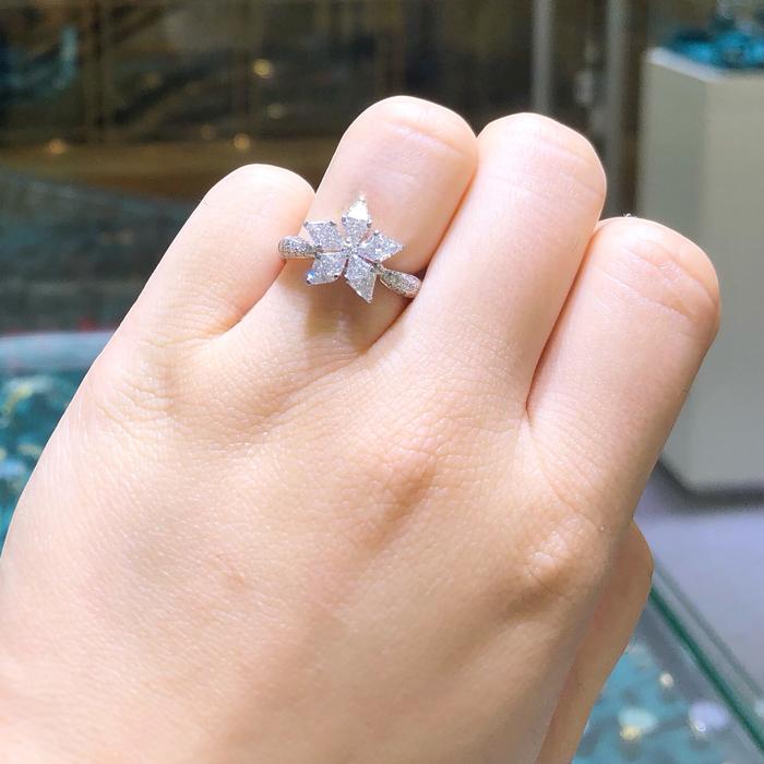 Flower Diamond Ring/Cincin Berlian Bunga18K Diamond Jewelry