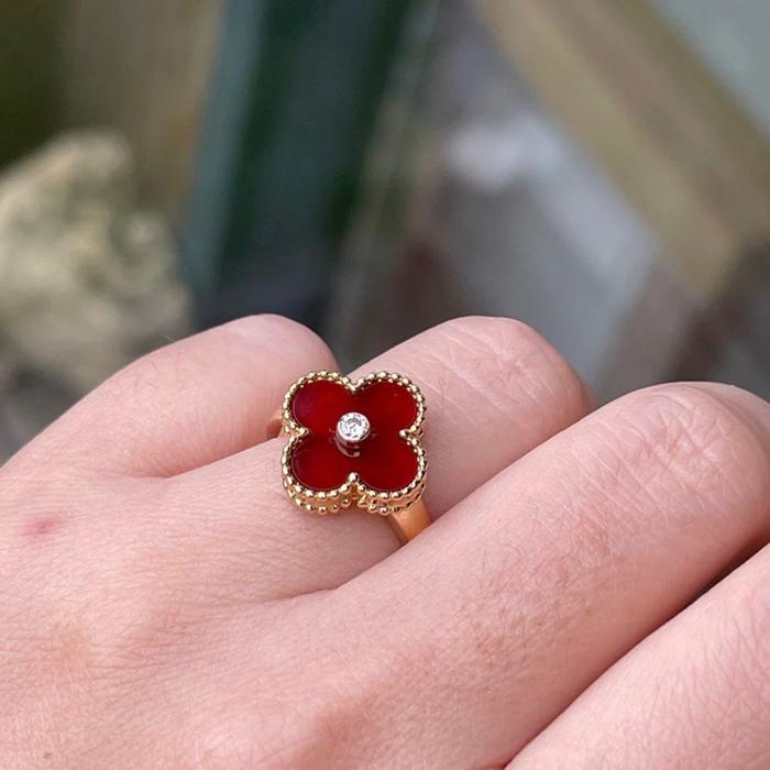 Clover vintage holiday gold ring 18K / cincin Clover merah berlian/ red clover ring /Diamond Jewelry