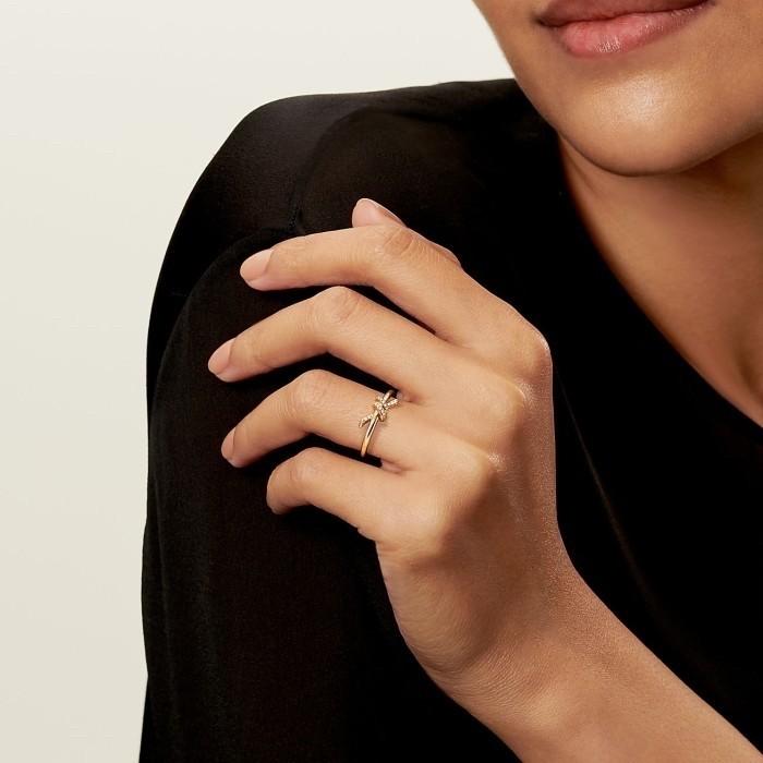 Tif knot Diamond Ring 18K gold Diamond Jewelry