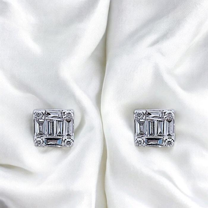 Baguette Diamond Earring 18K / Diamond Jewelry