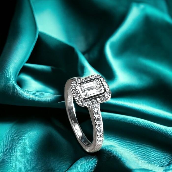 Emerald solitaire diamond ring halo 18k-Diamond Jewelry