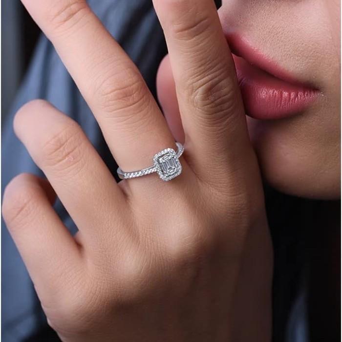 Baguette Lucy diamond ring cincin berlian 18k gold Diamond Jewelry