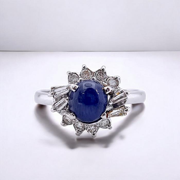 Blue Sapphire Diamond Ring 18K / Diamond Jewelry
