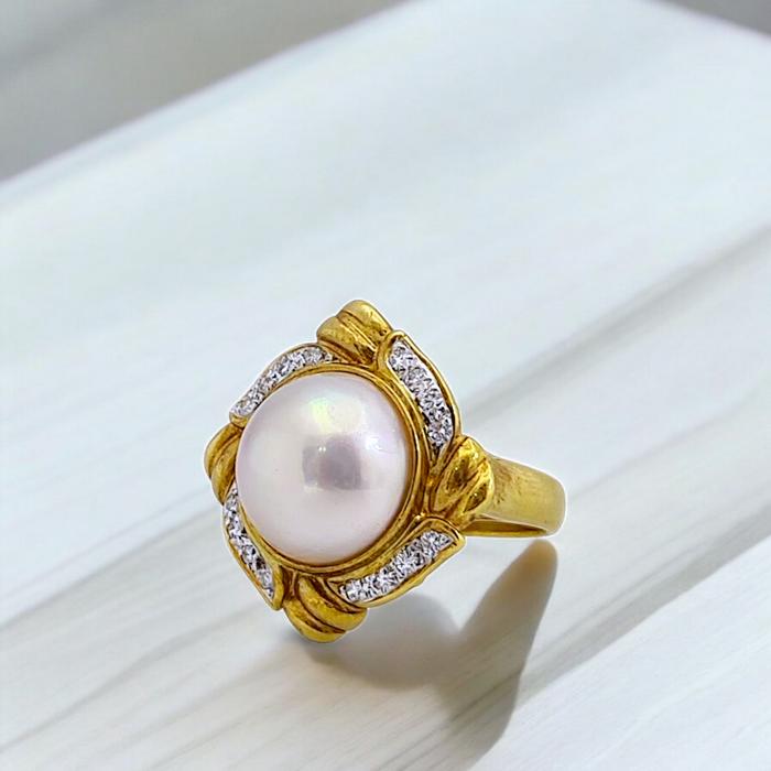 Pearl Diamond Blistar Ring 18K / Diamond Jewelry