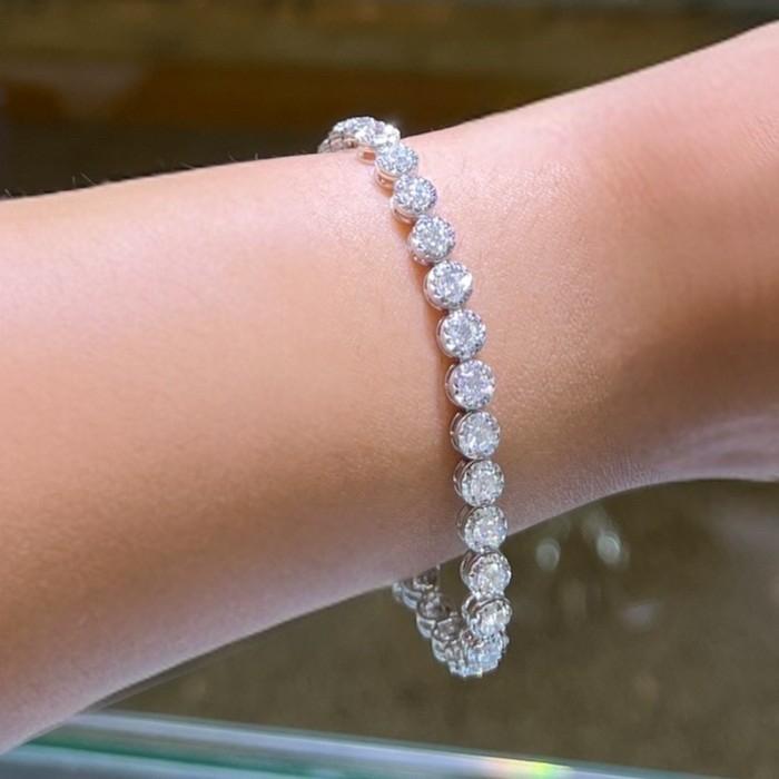 Tennis Bracelet solitaire8 ct.look 18K / Diamond Jewelry/ 0.2 Fvvs each- Diamond tennis bracelet 18k