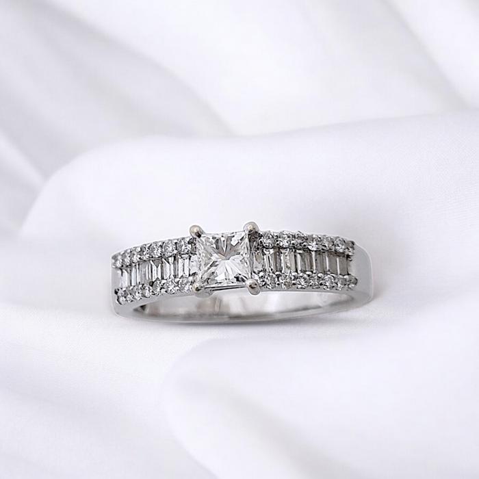 Princess Cut Solitaire Diamond Ring 18K / Diamond Jewelry-355CB710LS-HT