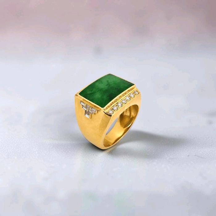 Men's jade and diamond ring 18K / Cincin giok dan diamond pria 18K / Diamond Jewelry / JR0051289