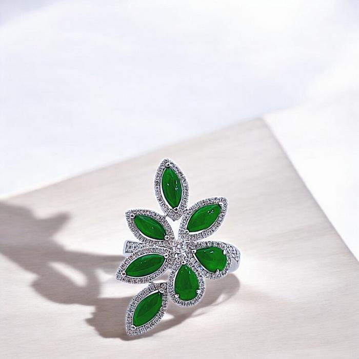 Green Jade Ring 18K / Diamond Jewelry