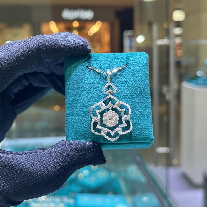 Kalung berlian bunga bulat 18K