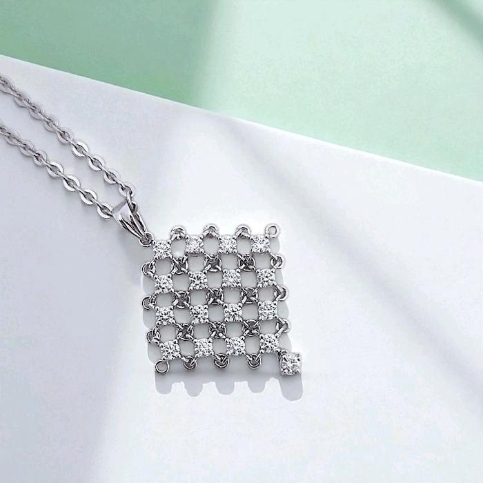 Liontin Mesh Diamond 18K / Diamond Jewelry 18LBGT14300WP-HT