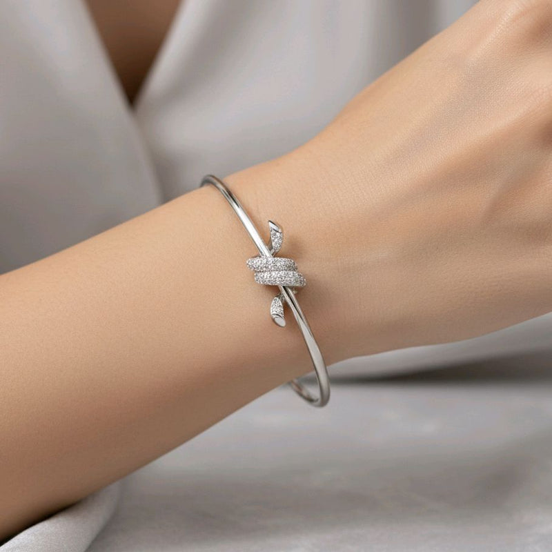 Knot White Gold Bangle Bracelet 17K / Gelang Emas Putih Knot 17K / Diamond Jewelry / 475GMS343LS