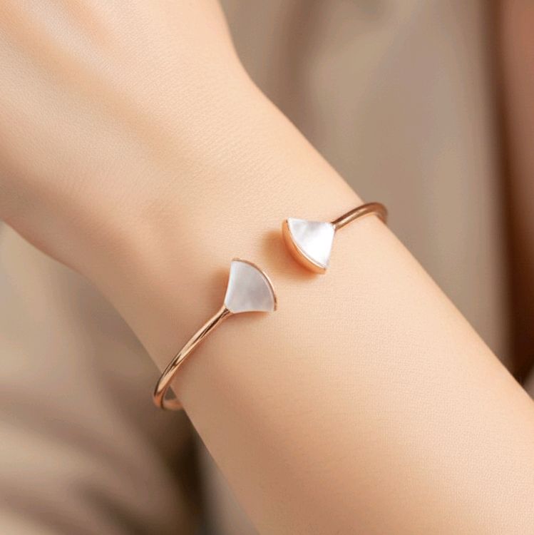 Mother Of Pearl Gold Bangle 17K / Gelang Mop 17K / Diamond Jewelry / 473GMS463LS