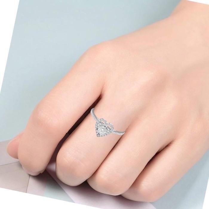 Heart solitaire liz diamond ring 18k-Diamond Jewelry