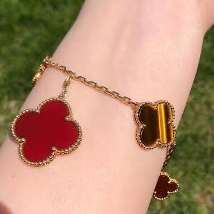 Clover Magic Red Alhambra Carnelian Tigereye bracelet Diamond Jewelry