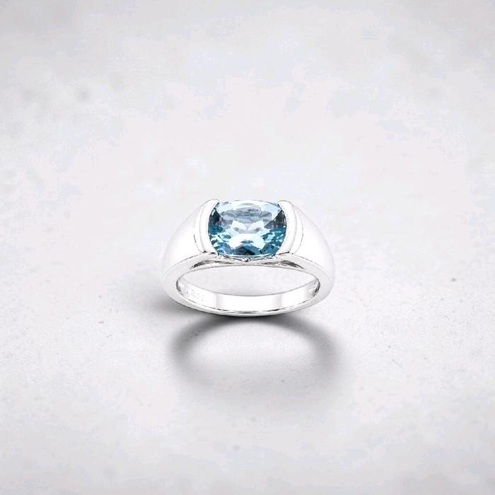 Cushion Aquamarine Ring 18K / Cincin Aquamarine 18K / Diamond Jewelry / GR0052460