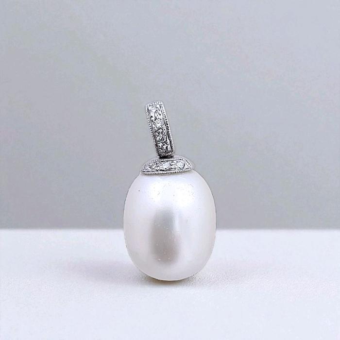 Liontin Sea Pearl Diamond 18K / Diamond Jewelry 356LM645LSWP-(1290HT)