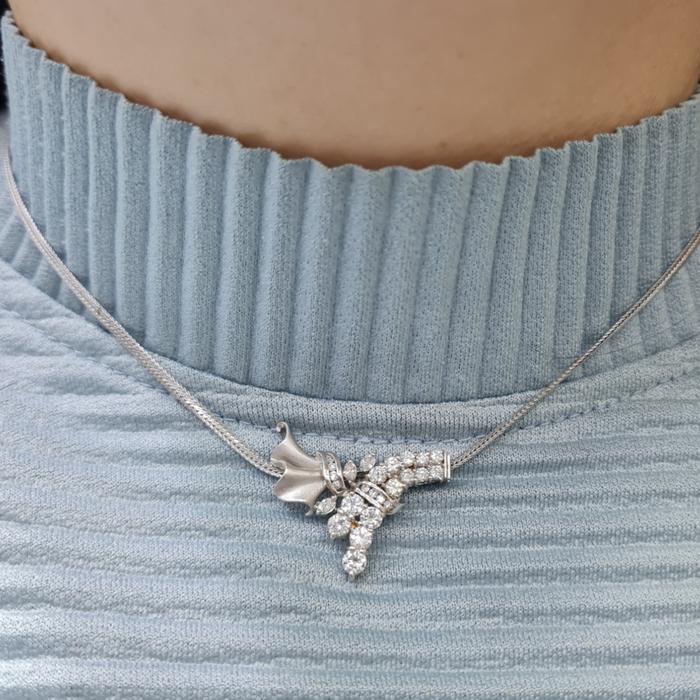 Flower Diamond Necklace 18K / Diamond Jewelry