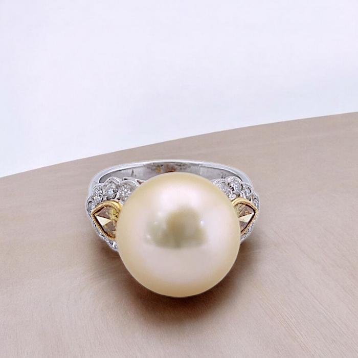 Pearl Diamond Ring 18K / Diamond Jewelry