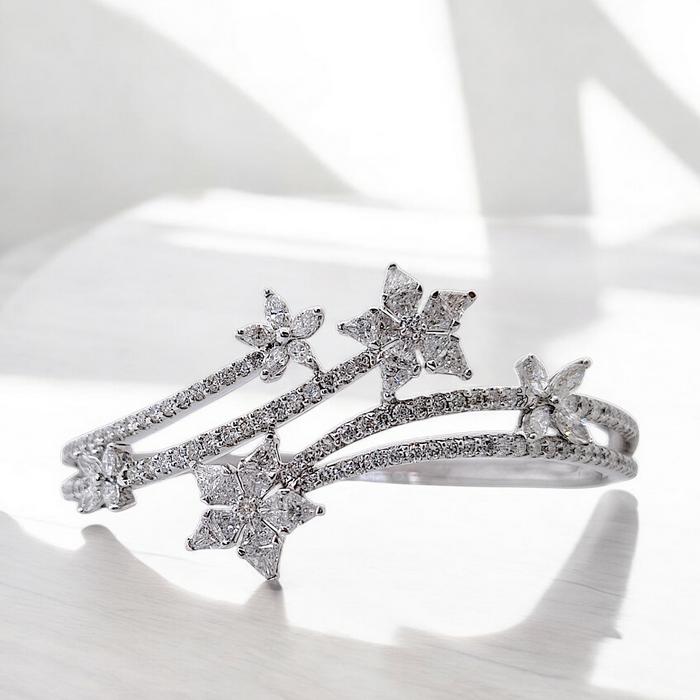 Star diamond Bangle- Diamond Jewelry - White 0303041