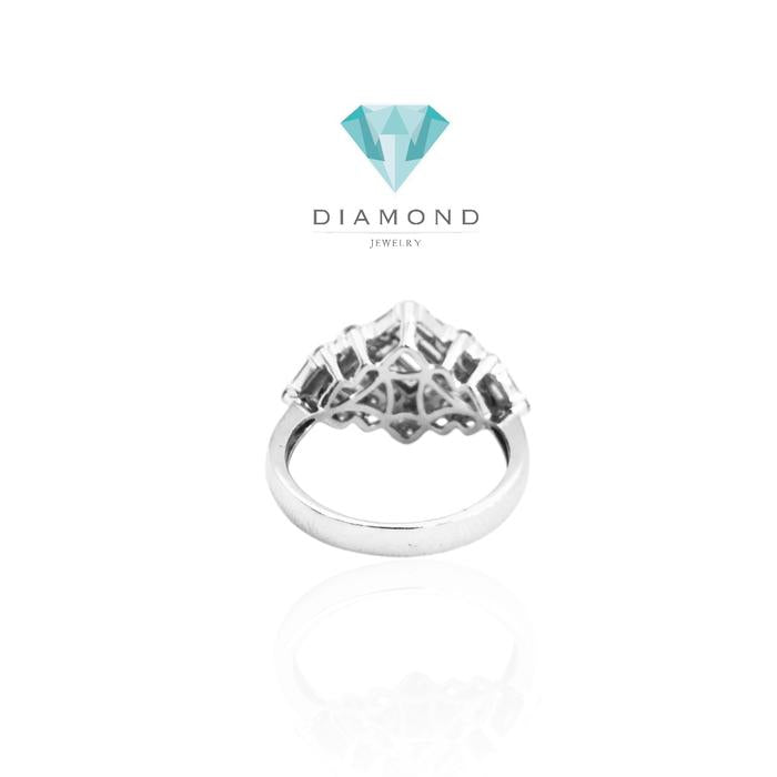 Baguette Diamond Ring/Cincin Berlian Baguette 18K